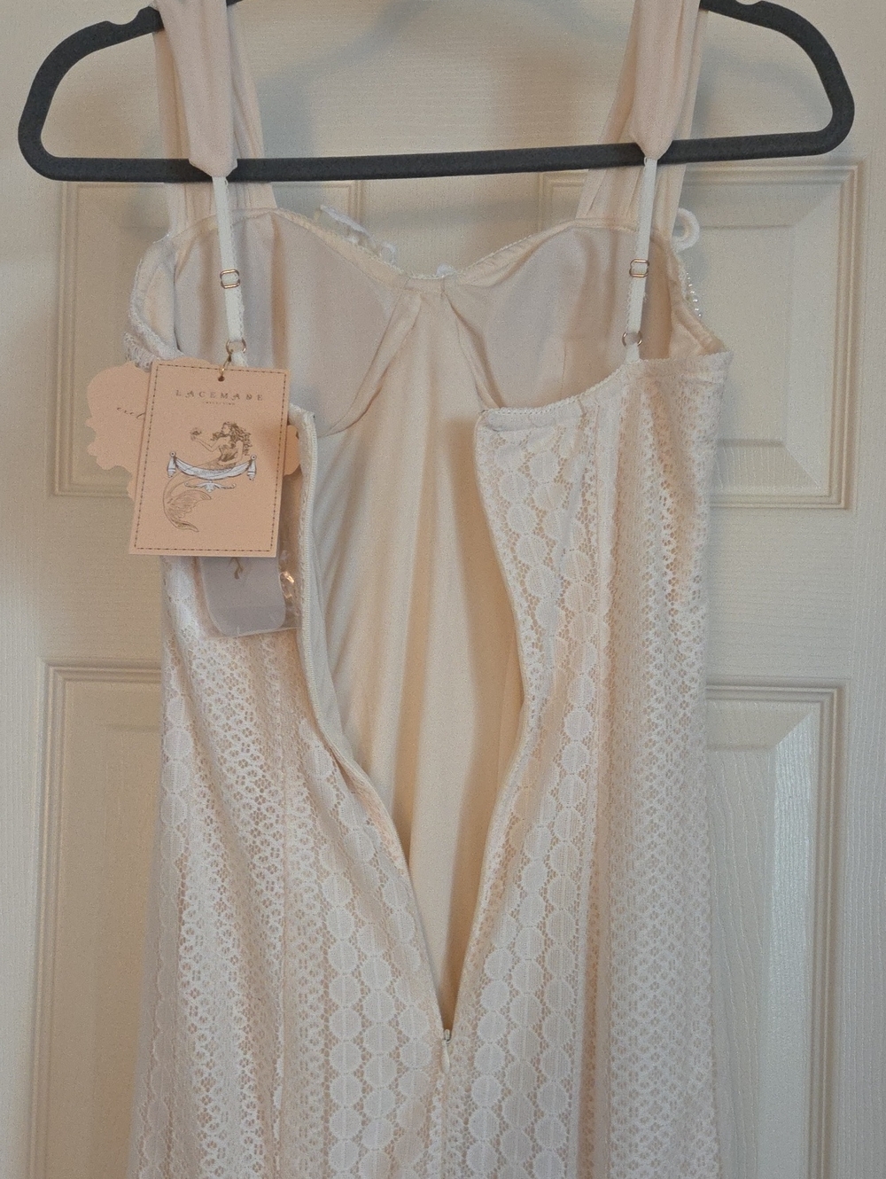 NWT LaceMade Siren's Song Mermaid Long Lace Dress Pearl Beads Shells Cream Small - Picture 10 of 16